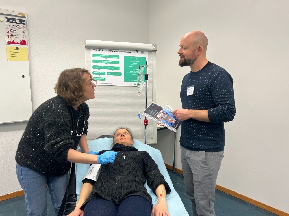 Abb. 5: Simulationstraining während eines CCrISP-Kurses